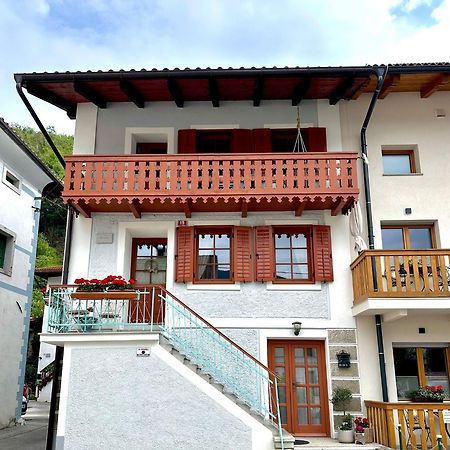 Hisa Rejmr With Private Parking Villa Kobarid Exterior photo